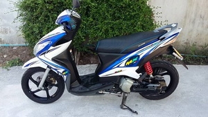 ขาย Yamaha Mio 125 mx  ล้อแม็กแม้ติดรถโช๊คหลังแก๊ส ท่อไม่มีควันใหลแน่นอน วิ่งน้อย สตาร์ทมือ สตาร์ทเท้าปกติ บเครื่องเดินนิ่ง น้ำมันไม่มีใหล เกจ์น้ำมัน เกจ์ไมขึ้นปกติ ชุดสีเดิมๆ ไม่มีแตก แบตใหม่  ทะเบียนไม่ขาดต่อ ชุดโอนสำเนาบัตรไม่หมดอายุ  รถอยุ่ ถนนสรงประภ