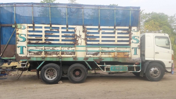 ขาย HINO MEGA 260 สองเพลาดั๊ม กระบะเหล็กดั๊มดิน รถปี 48