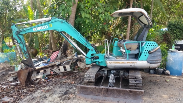 ขายรถขุดเล็ก แบคโครเล็ก kobelco sk30 สภาพสวยพร้อมทำงาน ขายรถขุดเล็ก แบคโครเล็ก kobelco sk30 สภาพสวยพร้อมทำงาน