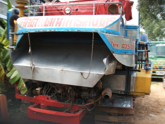 ขายรถเกี่ยวข้าวศักดิ์พัฒนา บิ๊ก 37 เครื่องยนต์ 6BG 175 แรงม้า ปั้มไดกิ๊นส์เบอร์ 22 สภาพดีพร้อมใช้งาน ขายดาวน์ 100,000 บาท