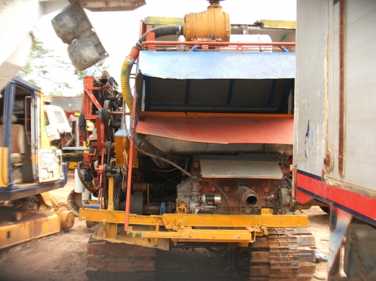 ขายรถเกี่ยวข้าวไทเส็งยนต์ อุ้ม 1.5 ตัน เครื่องยนต์  195 แรงม้า ปั้มแฝดอิบตัน เบอร์ 22 สภาพดีพร้อมใช้งาน