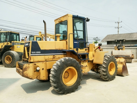 มาใหม่ !! ขายรถตักล้อยาง WA180-1 ยี่ห้อ KOMATSU นำเข้าจากต่างประเทศแท้ 100\% สภาพสวย ไม่เคยใช้งานในไทย มาใหม่ !! ขายรถตักล้อยาง WA180-1 ยี่ห้อ KOMATSU นำเข้าจากต่างประเทศแท้ 100\% สภาพสวย ไม่เคยใช้งานในไทย