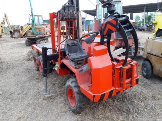 รถบรรทุก 10 ล้อยาง 3 เพลา พร้อมเครนเล็ก ติดหัวคีบไม้ คีบอ้อย มีวิ๊นซ์ ครบสูตร