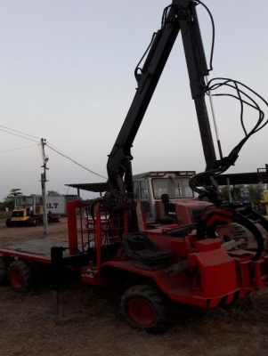 รถบรรทุก 10 ล้อยาง 3 เพลา พร้อมเครนเล็ก ติดหัวคีบไม้ คีบอ้อย มีวิ๊นซ์ ครบสูตร