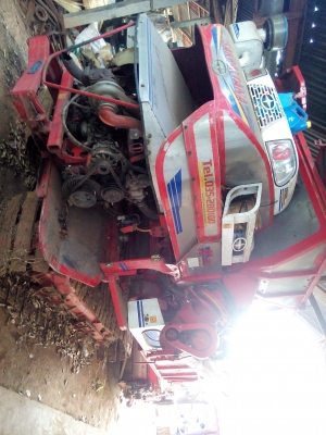 รถเกี่ยวศักดิ์พัฒนา