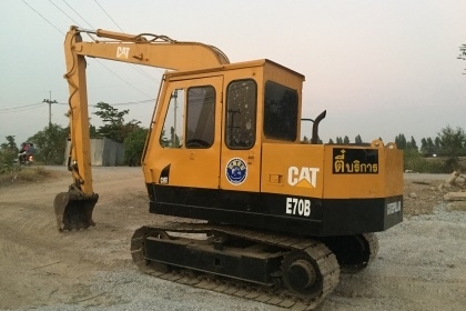 ขายCAT E70B เก่าญี่ปุ่น ลอลเลอร์ ไม่มีเเตก โซ่บรูธ เฟืองดี เครื่องดี ปั้มดี ไม่กินน้ำมันเครื่อง