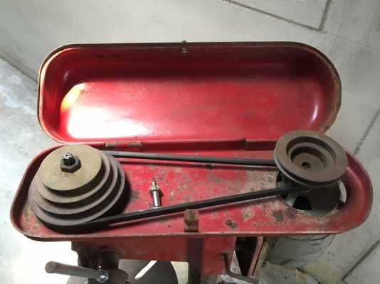 สว่านแท่นใต้หวัน รุ่นเก่า