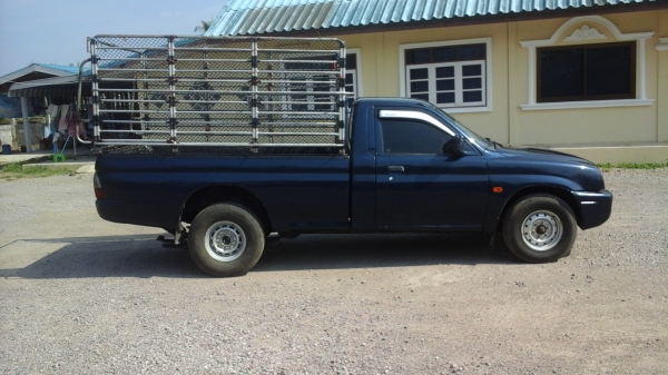 ขายรถบ้านแท้ ขายสตราด้า ปี 96 (2539) 128000 อยู่ จ.ประจวบ ขายรถบ้านแท้ ขายสตราด้า ปี 96 (2539) 128000 อยู่ จ.ประจวบ