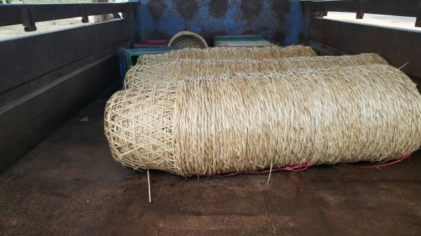 ขาย 6 ล้อดั้ม ISUZU กระบะดั้มยาว 4.20 เมตร เครื่อง 4HF1 120 แรงม้า เฟืองท้าย F คัสซีสวย พวงมาลัยพาวเวอร์ ทะเบียนพร้อมโอน ขาย 6 ล้อดั้ม ISUZU กระบะดั้มยาว 4.20 เมตร เครื่อง 4HF1 120 แรงม้า เฟืองท้าย F คัสซีสวย พวงมาลัยพาวเวอร์ ทะเบียนพร้อมโอน