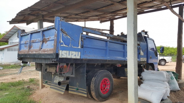 ขาย 6 ล้อดั้ม ISUZU กระบะดั้มยาว 4.20 เมตร เครื่อง 4HF1 120 แรงม้า เฟืองท้าย F คัสซีสวย พวงมาลัยพาวเวอร์ ทะเบียนพร้อมโอน ขาย 6 ล้อดั้ม ISUZU กระบะดั้มยาว 4.20 เมตร เครื่อง 4HF1 120 แรงม้า เฟืองท้าย F คัสซีสวย พวงมาลัยพาวเวอร์ ทะเบียนพร้อมโอน