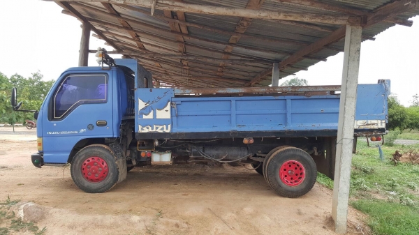 ขาย 6 ล้อดั้ม ISUZU กระบะดั้มยาว 4.20 เมตร เครื่อง 4HF1 120 แรงม้า เฟืองท้าย F คัสซีสวย พวงมาลัยพาวเวอร์ ทะเบียนพร้อมโอน ขาย 6 ล้อดั้ม ISUZU กระบะดั้มยาว 4.20 เมตร เครื่อง 4HF1 120 แรงม้า เฟืองท้าย F คัสซีสวย พวงมาลัยพาวเวอร์ ทะเบียนพร้อมโอน