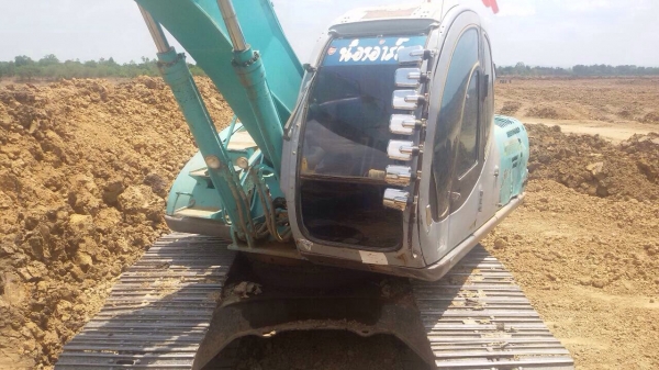 ขายรถแม็คโครsk200มาร์คไฟซุปเปอร์ มีทะเบียนพร้อมโอน