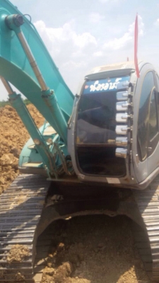 ขายรถแม็คโครsk200มาร์คไฟซุปเปอร์ มีทะเบียนพร้อมโอน