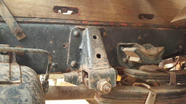 ขาย เฉพาะหัวคัสซี 6 ล้อ ISUZU NPR ปี 36 เครื่อง 4BD1 115 แรงม้า เฟืองท้าย F คัสซีสวยใช้ได้ ทะเบียนครบ ราคาต่อรองได้ครับ