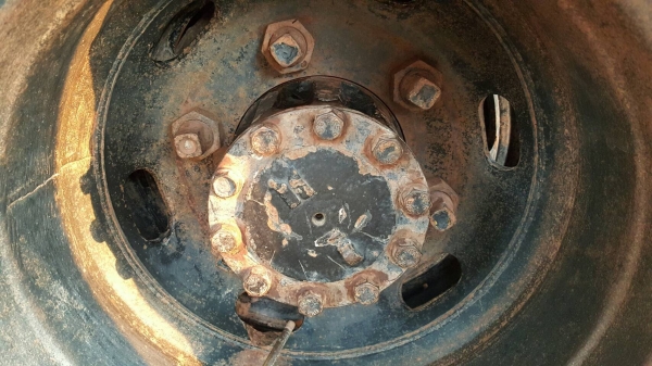 ขาย เฉพาะหัวคัสซี 6 ล้อ ISUZU NPR ปี 36 เครื่อง 4BD1 115 แรงม้า เฟืองท้าย F คัสซีสวยใช้ได้ ทะเบียนครบ ราคาต่อรองได้ครับ