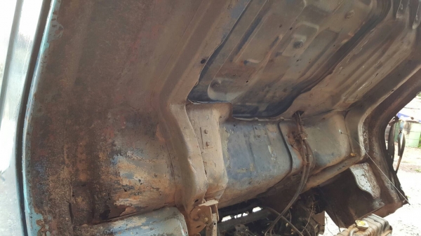 ขาย เฉพาะหัวคัสซี 6 ล้อ ISUZU NPR ปี 36 เครื่อง 4BD1 115 แรงม้า เฟืองท้าย F คัสซีสวยใช้ได้ ทะเบียนครบ ราคาต่อรองได้ครับ