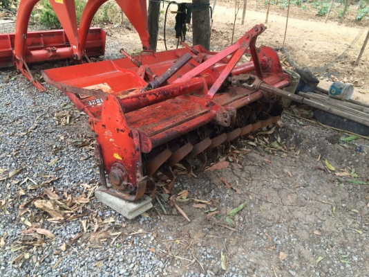 คูโบต้าL4708พร้อมใบมีดและโรตารี