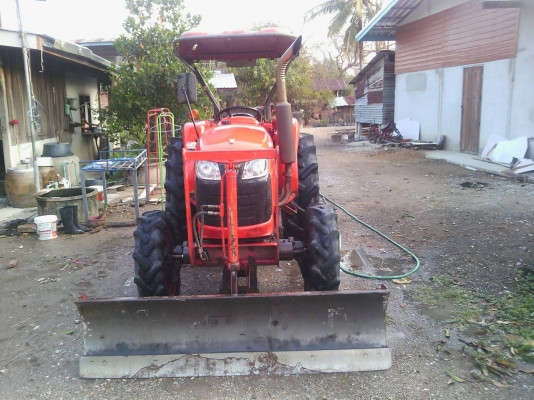 คูโบต้าL4708พร้อมใบมีดและโรตารี