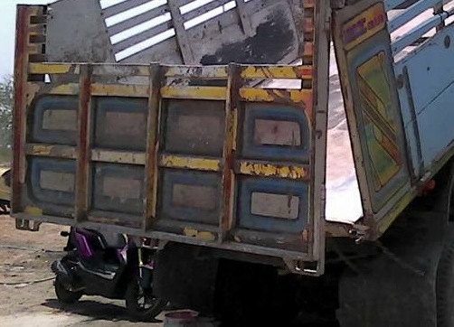 **775,000 บ.ต่อรอง/// 10ล้อ "หลงโบ" MITSU.FUSO FN527M-TF 14xx 6D16-Turbo 220 แรง 10สปีด เครื่อง/เกียร์ เดิม แรงดี ช่วงล่าง เบรคใหญ่ เพลาบุ๋ม หัวดี ภายในดี พ.พาวเวอร์ เบรคทริฟฟี่ กระบะดั้มเหล็กแผงไม้ สภาพดี ยาง10เส้น 65\% ตามสภาพ พร้อมใช้งาน เล่มฯ **775,000 บ.ต่อรอง/// 10ล้อ "หลงโบ" MITSU.FUSO FN527M-TF 14xx 6D16-Turbo 220 แรง 10สปีด เครื่อง/เกียร์ เดิม แรงดี ช่วงล่าง เบรคใหญ่ เพลาบุ๋ม หัวดี ภายในดี พ.พาวเวอร์ เบรคทริฟฟี่ กระบะดั้มเหล็กแผงไม้ สภาพดี ยาง10เส้น 65\% ตามสภาพ พร้อมใช้งาน เล่มฯ