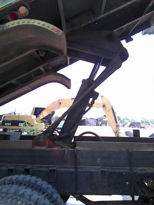 **775,000 บ.ต่อรอง/// 10ล้อ "หลงโบ" MITSU.FUSO FN527M-TF 14xx 6D16-Turbo 220 แรง 10สปีด เครื่อง/เกียร์ เดิม แรงดี ช่วงล่าง เบรคใหญ่ เพลาบุ๋ม หัวดี ภายในดี พ.พาวเวอร์ เบรคทริฟฟี่ กระบะดั้มเหล็กแผงไม้ สภาพดี ยาง10เส้น 65\% ตามสภาพ พร้อมใช้งาน เล่มฯ **775,000 บ.ต่อรอง/// 10ล้อ "หลงโบ" MITSU.FUSO FN527M-TF 14xx 6D16-Turbo 220 แรง 10สปีด เครื่อง/เกียร์ เดิม แรงดี ช่วงล่าง เบรคใหญ่ เพลาบุ๋ม หัวดี ภายในดี พ.พาวเวอร์ เบรคทริฟฟี่ กระบะดั้มเหล็กแผงไม้ สภาพดี ยาง10เส้น 65\% ตามสภาพ พร้อมใช้งาน เล่มฯ