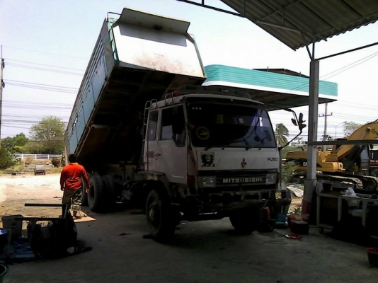 **775,000 บ.ต่อรอง/// 10ล้อ "หลงโบ" MITSU.FUSO FN527M-TF 14xx 6D16-Turbo 220 แรง 10สปีด เครื่อง/เกียร์ เดิม แรงดี ช่วงล่าง เบรคใหญ่ เพลาบุ๋ม หัวดี ภายในดี พ.พาวเวอร์ เบรคทริฟฟี่ กระบะดั้มเหล็กแผงไม้ สภาพดี ยาง10เส้น 65\% ตามสภาพ พร้อมใช้งาน เล่มฯ **775,000 บ.ต่อรอง/// 10ล้อ "หลงโบ" MITSU.FUSO FN527M-TF 14xx 6D16-Turbo 220 แรง 10สปีด เครื่อง/เกียร์ เดิม แรงดี ช่วงล่าง เบรคใหญ่ เพลาบุ๋ม หัวดี ภายในดี พ.พาวเวอร์ เบรคทริฟฟี่ กระบะดั้มเหล็กแผงไม้ สภาพดี ยาง10เส้น 65\% ตามสภาพ พร้อมใช้งาน เล่มฯ