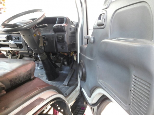 หกล้อ อีซูชุ NQR150ปี51ช่วงยาว5.50ม มีหลังคา"รับส่ง-พนังาน รถสภาพดีสวยเดิมๆไม่เคยบรรทุกหนัก เล่มทะเบียนพร้อมโอน