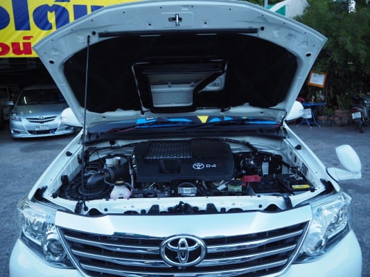 TOYOTA FORTUNER 2.5 G เกียร์AT ปี2013 โทร 098-919-0195 ดาวค่ะ