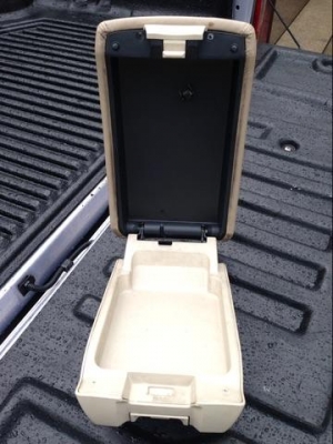 ท้าวแขน Nissan Teana J31 สีครีม สภาพดี ราคาไม่แพง