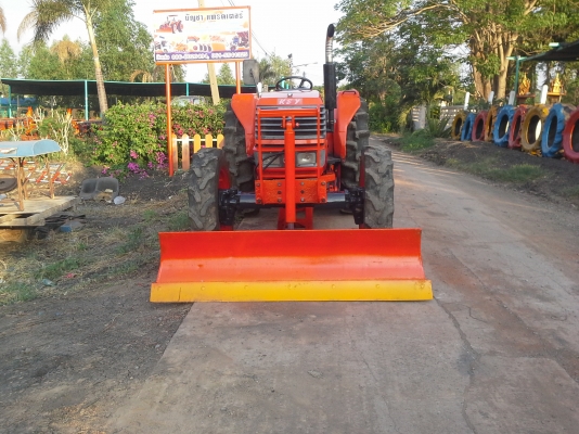 ขายM5000รถพร้อมใช้ทะเบียนพร้อมโอนยู่ไกลมีรถขนส่งให้