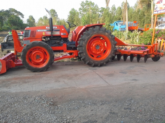 ขายM5000รถพร้อมใช้ทะเบียนพร้อมโอนยู่ไกลมีรถขนส่งให้