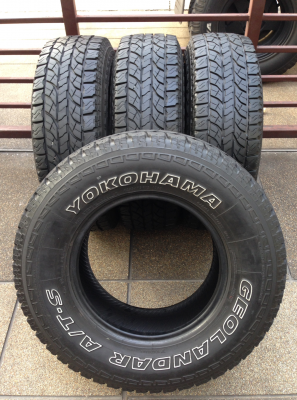 ยาง All Yokohama 235 75 15 ปลายปี14 ดอกเต็ม ราคาไม่แพง