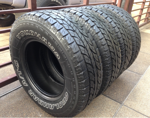 ยาง All Yokohama 235 75 15 ปลายปี14 ดอกเต็ม ราคาไม่แพง