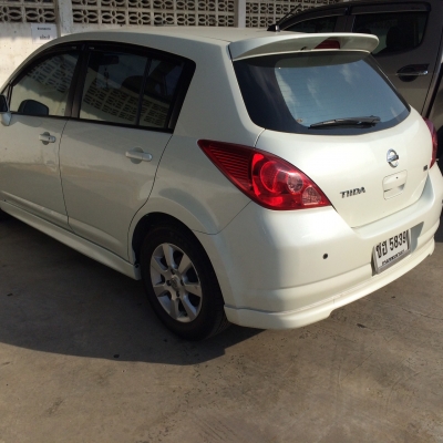 ขายรถบ้านเกรดพรีเมี่ยม NISSAN TIIDA เดรื่อง1800 ตัวท็อป ปี 2008 เซ็นเซอร์ถอยจอด รถ หน้าหลังเดิม ออกห้างป้ายเเดง8เเสนต้นๆคับ เครื่องดี ช่วงล่างดี สีเดิมๆ ไม่เคยทำ เเอร์เย็น ยางดี ภาษีไม่ขาด ภายในสะอาดเบาะหนังไม่โทรม พร้อมใช้ เล่มพร้อม สภาพนี้หายากคับ 08768