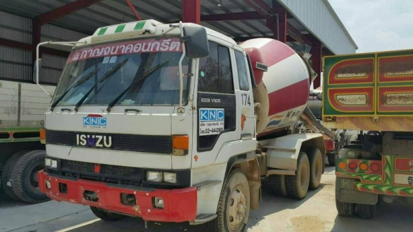 ขาย 695,000 รถโม่ปูน ISUZU 260 แรง(รถประกอบ)โม่ 7 คิว หัวบางยางดีคัชซีสวยรถสวยพร้อมใช้เอกสารพร้อมโอน 090-772-3710 090-772-3708 ขาย 695,000 รถโม่ปูน ISUZU 260 แรง(รถประกอบ)โม่ 7 คิว หัวบางยางดีคัชซีสวยรถสวยพร้อมใช้เอกสารพร้อมโอน 090-772-3710 090-772-3708