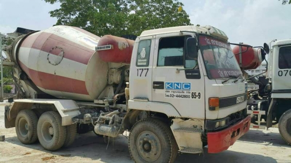 ขาย 695,000 รถโม่ปูน ISUZU 260 แรง(รถประกอบ)โม่ 7 คิว หัวบางยางดีคัชซีสวยรถสวยพร้อมใช้เอกสารพร้อมโอน 090-772-3710 090-772-3708 ขาย 695,000 รถโม่ปูน ISUZU 260 แรง(รถประกอบ)โม่ 7 คิว หัวบางยางดีคัชซีสวยรถสวยพร้อมใช้เอกสารพร้อมโอน 090-772-3710 090-772-3708