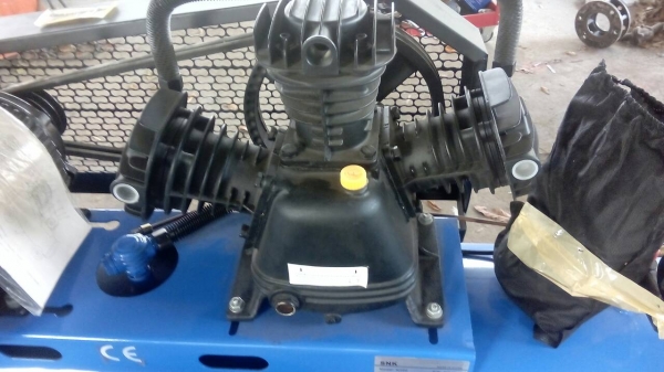 ปั๊ม ขนาด200 ลิตร ไฟ380v 3สูบ พร้อมมอเตอร์ 4แรง ปั๊ม ขนาด200 ลิตร ไฟ380v 3สูบ พร้อมมอเตอร์ 4แรง