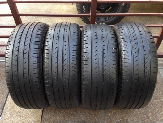 ยาง Goodyear 265 65 17 ปี13 ดอกเต็ม ใช้ยาว ราคาไม่แพง