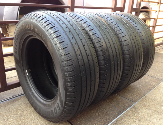 ยาง Goodyear 265 65 17 ปี13 ดอกเต็ม ใช้ยาว ราคาไม่แพง