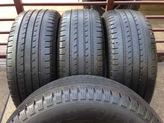 ยาง Goodyear 265 65 17 ปี13 ดอกเต็ม ใช้ยาว ราคาไม่แพง