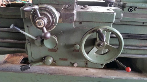 แท่นกลึง TAKISAWA 8 ฟุต เก่าญี่ปุ่นสภาพดี ใช้งานได้ดีไม่มีปัญหา ขายเพราะมีหลายตัว