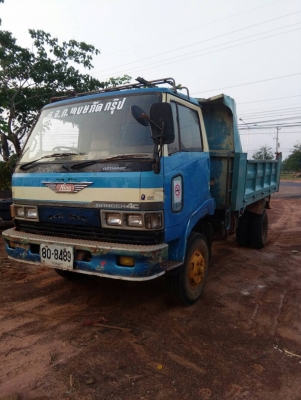 ขายหกล้อดั้ม มีทะเบียน 470.000- สนใจต่อรองโทร0895770265