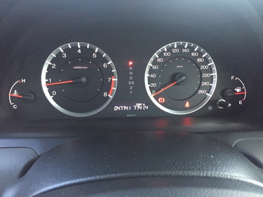 ท็อปสุด Honda Accord 2.0EL ปี 2012 แท้ รถมือเดียว เป็นตัวนำเข้า หลังคาซันรูฟ ไมล์ 47.xxx km อุปกรณ์ครบ พร้อมโอน"