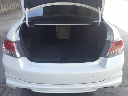 ท็อปสุด Honda Accord 2.0EL ปี 2012 แท้ รถมือเดียว เป็นตัวนำเข้า หลังคาซันรูฟ ไมล์ 47.xxx km อุปกรณ์ครบ พร้อมโอน"