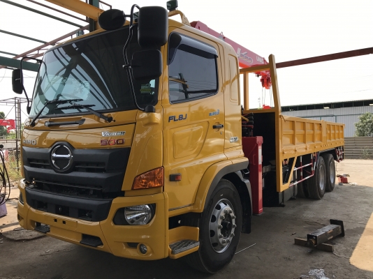 เครนติดรถบรรทุก