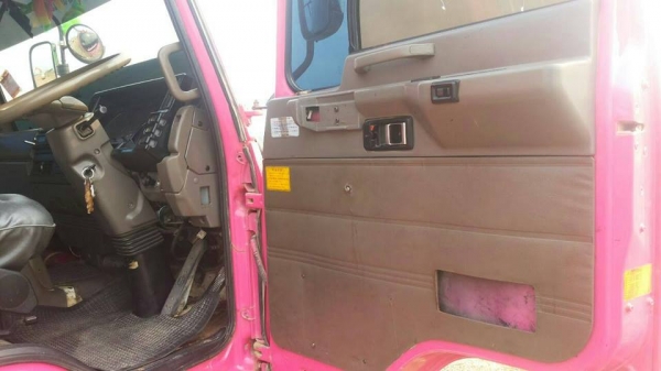 ขายรถดั้มร็อกกี้ 195แรง พาวเวอร์ จิ๊ฟฟี่ ภายในสวย แอร์เย็น เอกสารพร้อมโอน สนใจโทร 090-8588220คุณนะ 093-3258446คุณบิว หรือเข้าดูสินค้าอื่นๆได้ที่ www.truck.in.th/498 หรือเพจFacebook ณรงค์ ซื้อขายรถมือสอง (เว็บไซต์ส่วนตัว) หรือFacebook คุณนะ รถบรรทุก