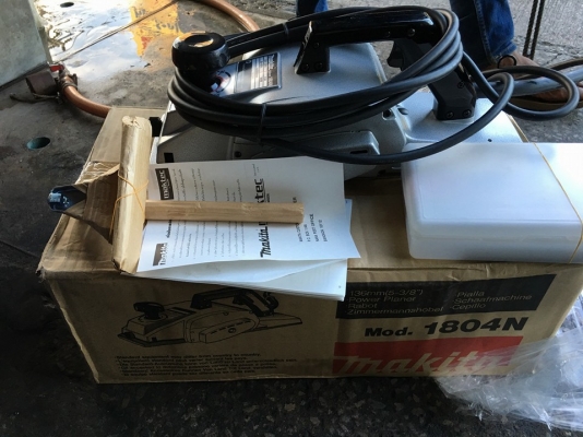 ขายกบไฟฟ้า 5 นิ้ว makita