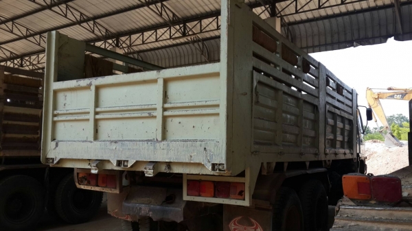 ขายแล้วครับ สิบล้อ ฮีโน่ FM 2K 240ปี41ดั้ม 2เพา สภาพดีสวยพายในครบพร้อมใช้งาน ขายแล้วครับ สิบล้อ ฮีโน่ FM 2K 240ปี41ดั้ม 2เพา สภาพดีสวยพายในครบพร้อมใช้งาน