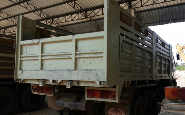 ขายแล้วครับ สิบล้อ ฮีโน่ FM 2K 240ปี41ดั้ม 2เพา สภาพดีสวยพายในครบพร้อมใช้งาน ขายแล้วครับ สิบล้อ ฮีโน่ FM 2K 240ปี41ดั้ม 2เพา สภาพดีสวยพายในครบพร้อมใช้งาน