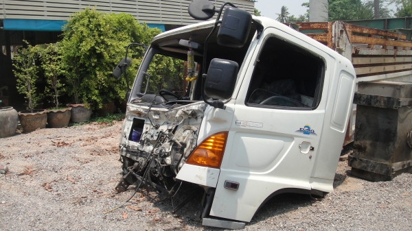 หัว HINO MEGA โดนหน้ามา อะไหล่ครบ ราคาถูก หัว HINO MEGA โดนหน้ามา อะไหล่ครบ ราคาถูก