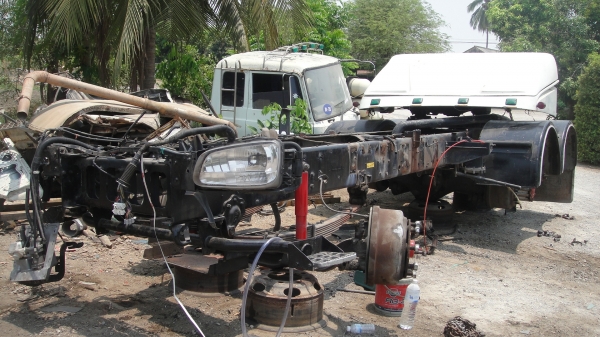 คัสฃีหัวลากพร้อมเล่มทะเบียน HINO MEGA 320 ปี51คัสฃีสวยใหม่มาก ไม่รวมช่วงล่าง